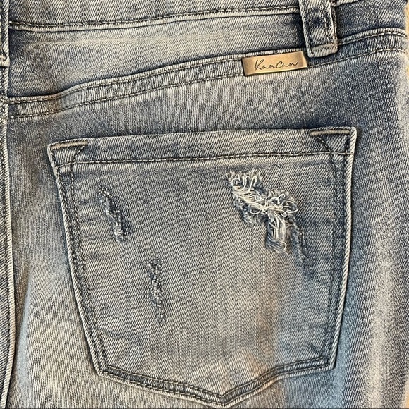 KanCan Los Angeles Estilo Distressed light blue jeans cut# 31262 size 3/25 - Picture 3 of 7